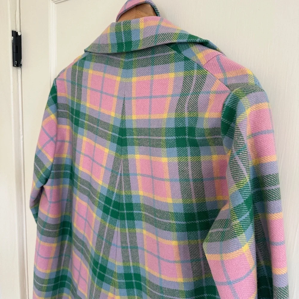 Vintage 100% wool lightweight plaid belted trench coat — truly one of a kind! - Picture 11 of 15